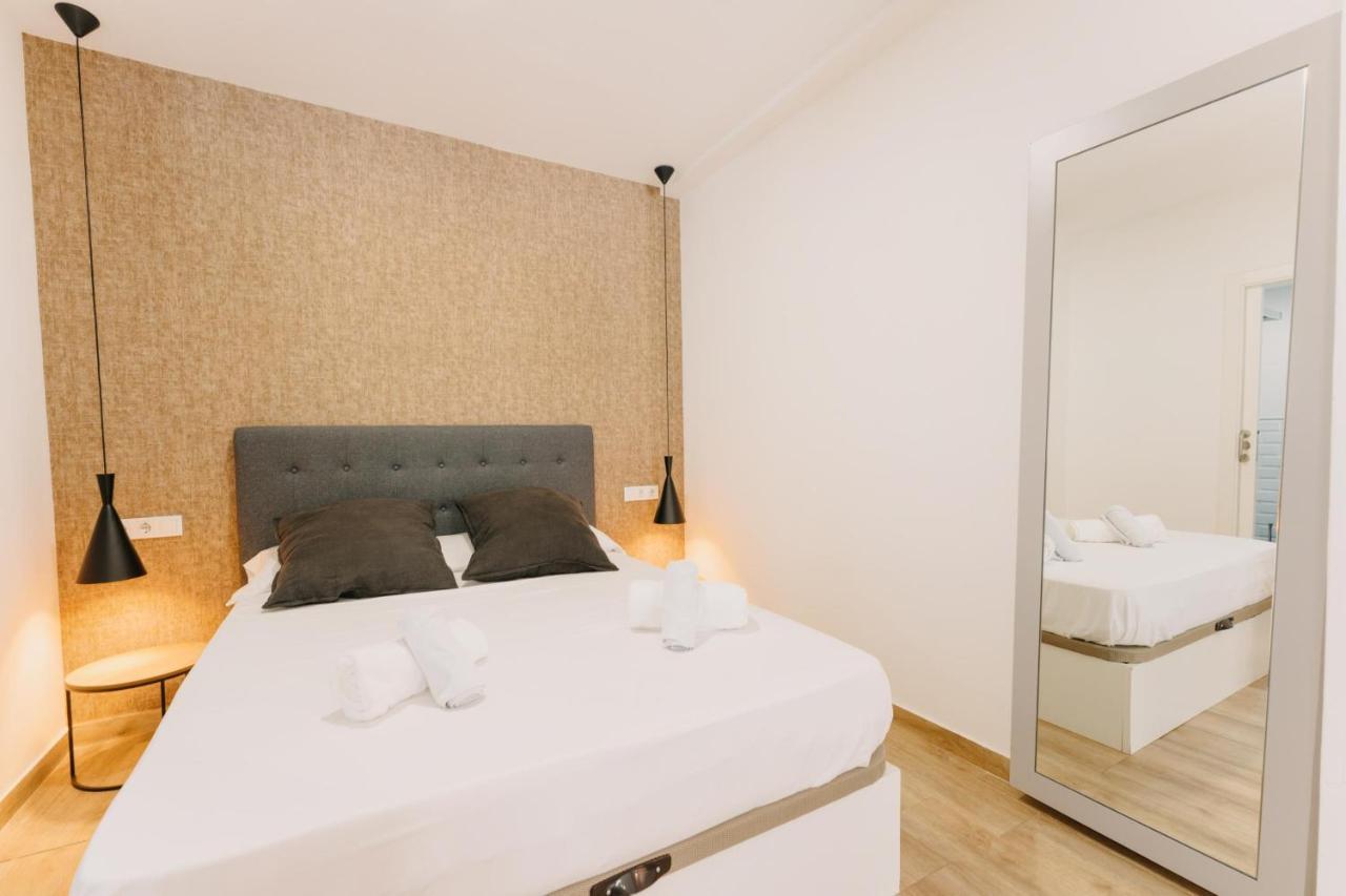 Coverlin Apartamentos San Francisco Málaga Værelse billede