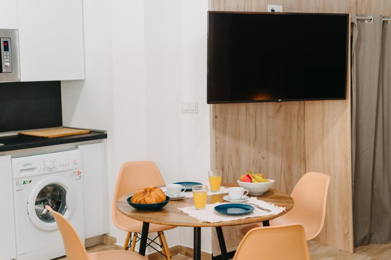 Coverlin Apartamentos San Francisco Málaga Værelse billede